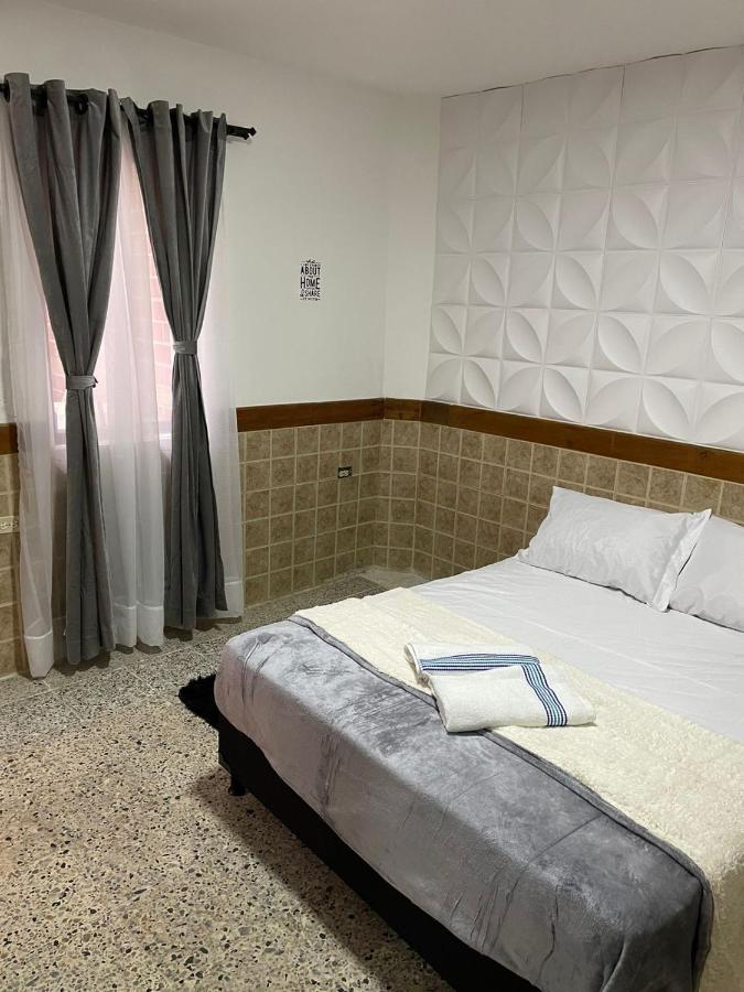 Ferienwohnung Casa Al Frente Del Pueblito Paisa Medellín Exterior foto