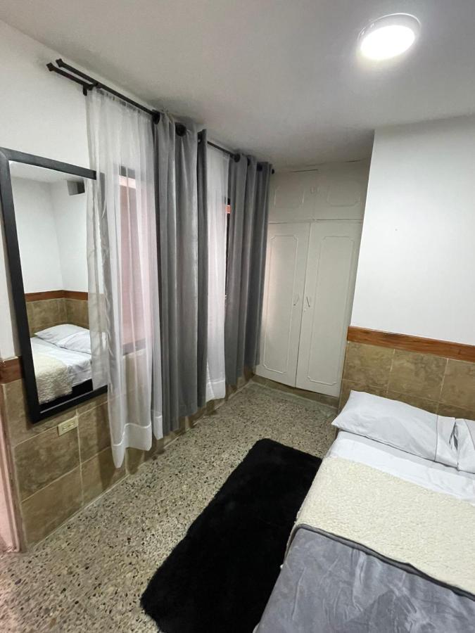 Ferienwohnung Casa Al Frente Del Pueblito Paisa Medellín Exterior foto
